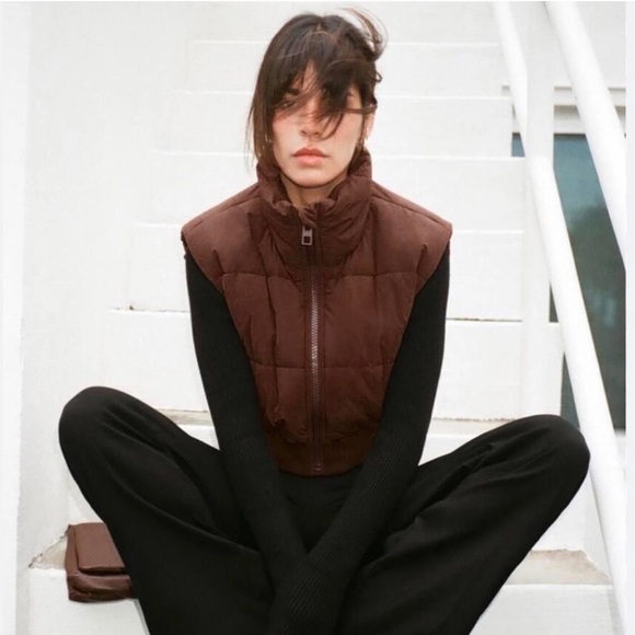 ZARA CROPPED PUFFER VEST SS22
BROWN - Picture 1 of 15